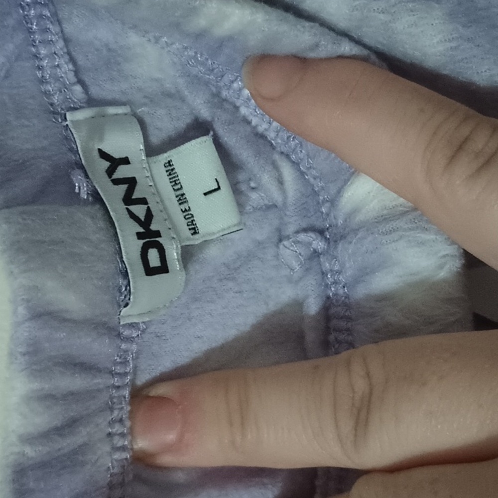 Dkny two piece PJ set - Picture 3 of 5